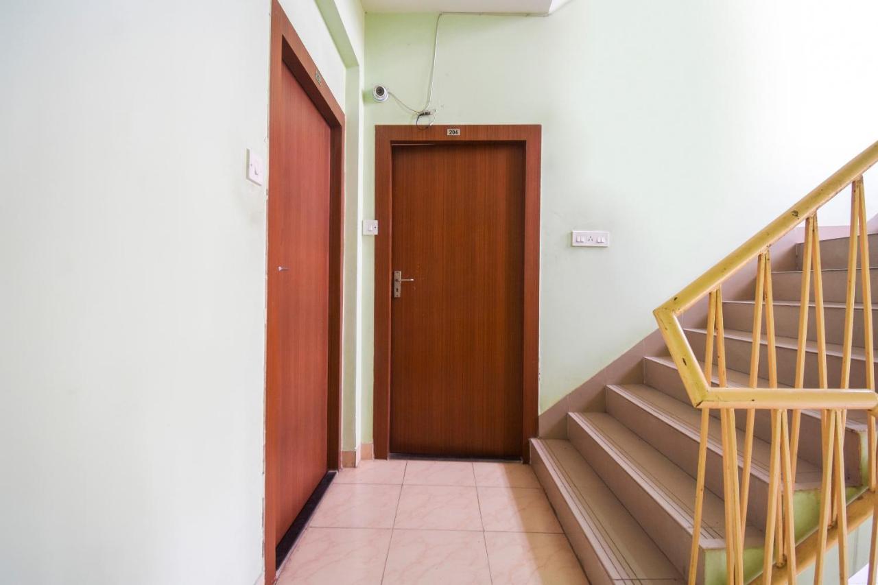 Oyo 8125 Orchid Inn Kalkuta Zewnętrze zdjęcie